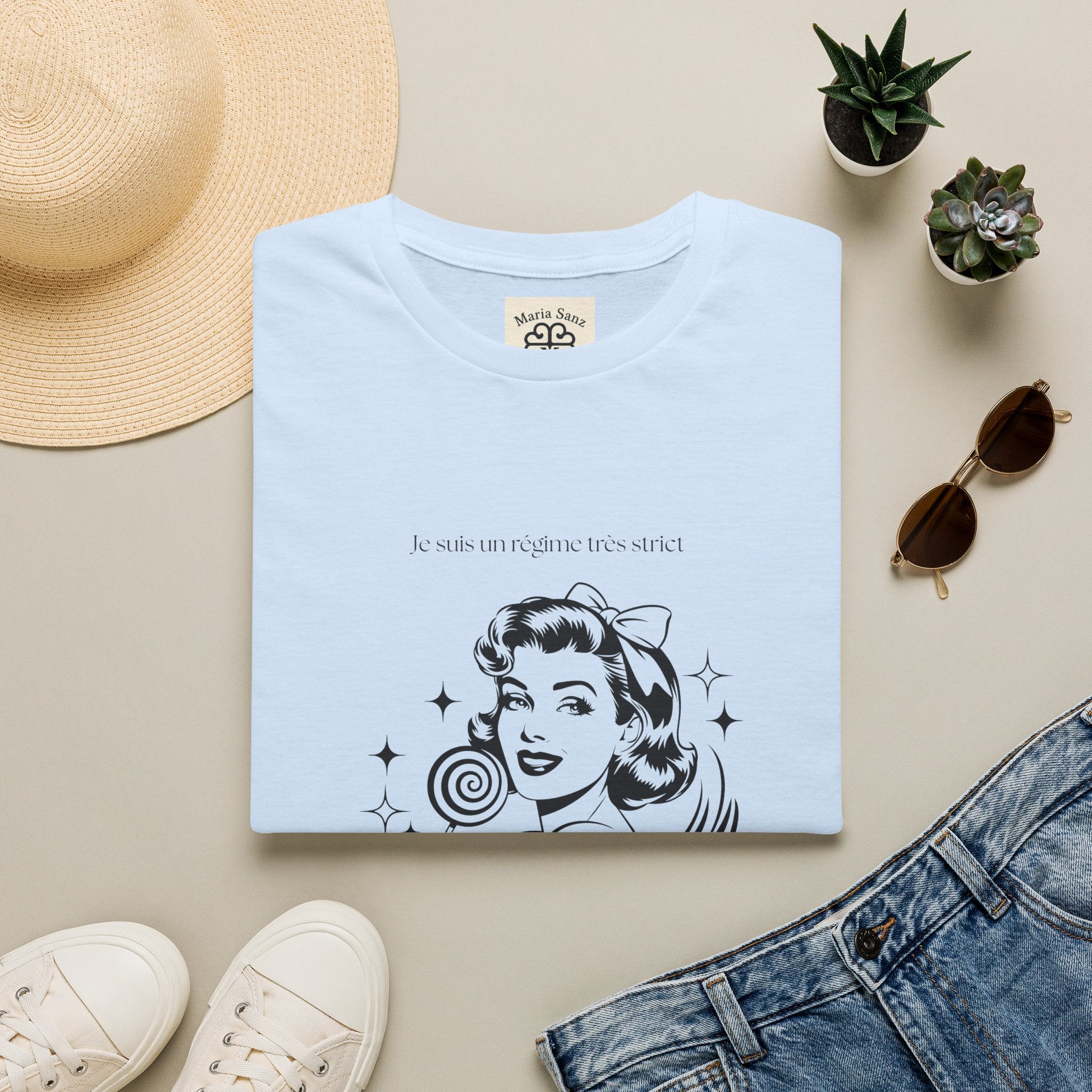 Retro Woman Graphic T-Shirt — "She Wants To Be Famous" Vintage Pop Art Tee
