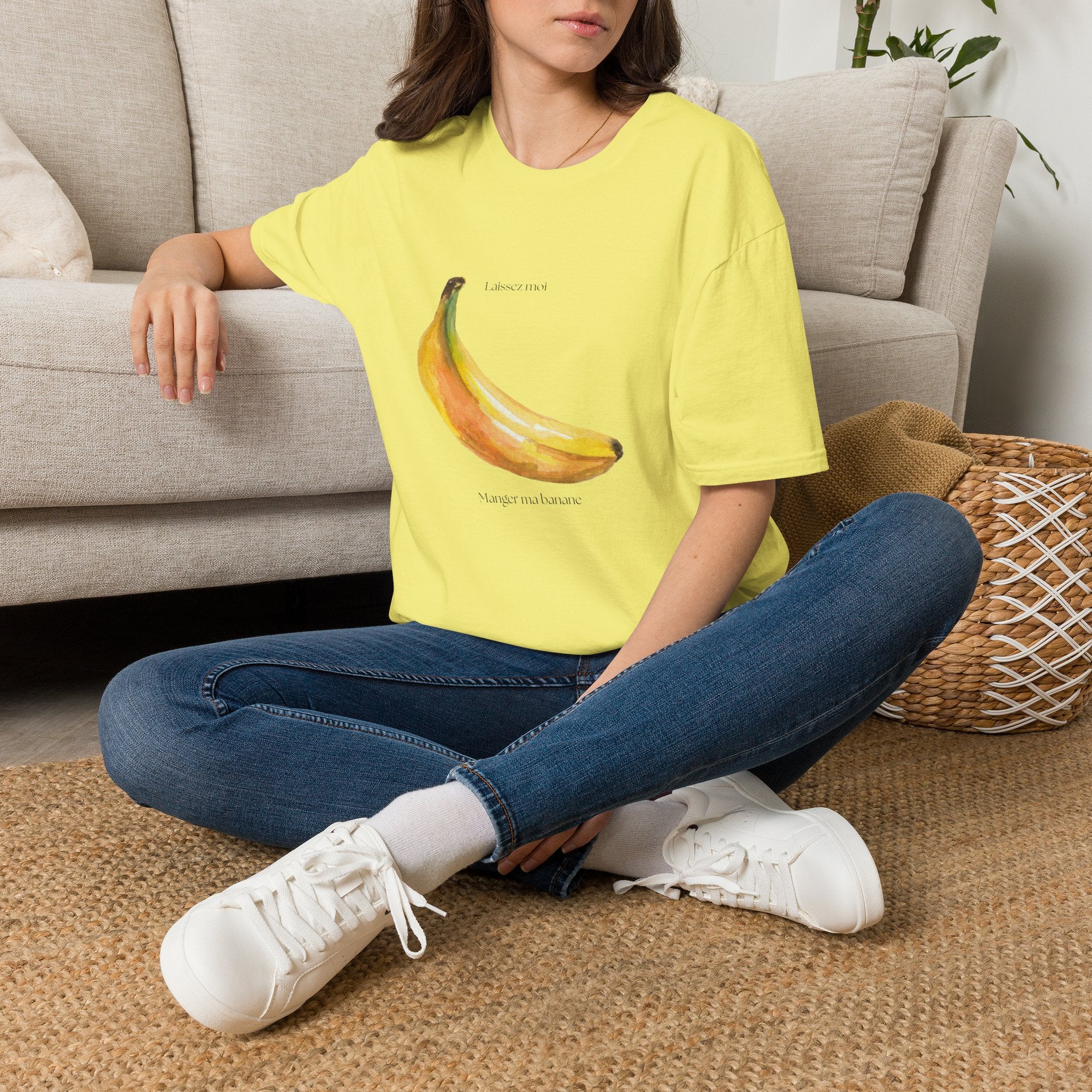 Laissez moi manger ma banane-Banana Graphic T-Shirt — Minimal Fruit Art