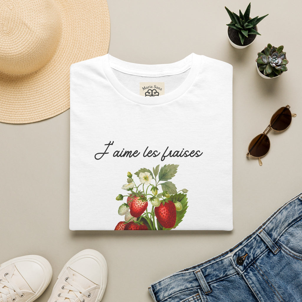 "J'aime les fraises" Strawberry Graphic Tee