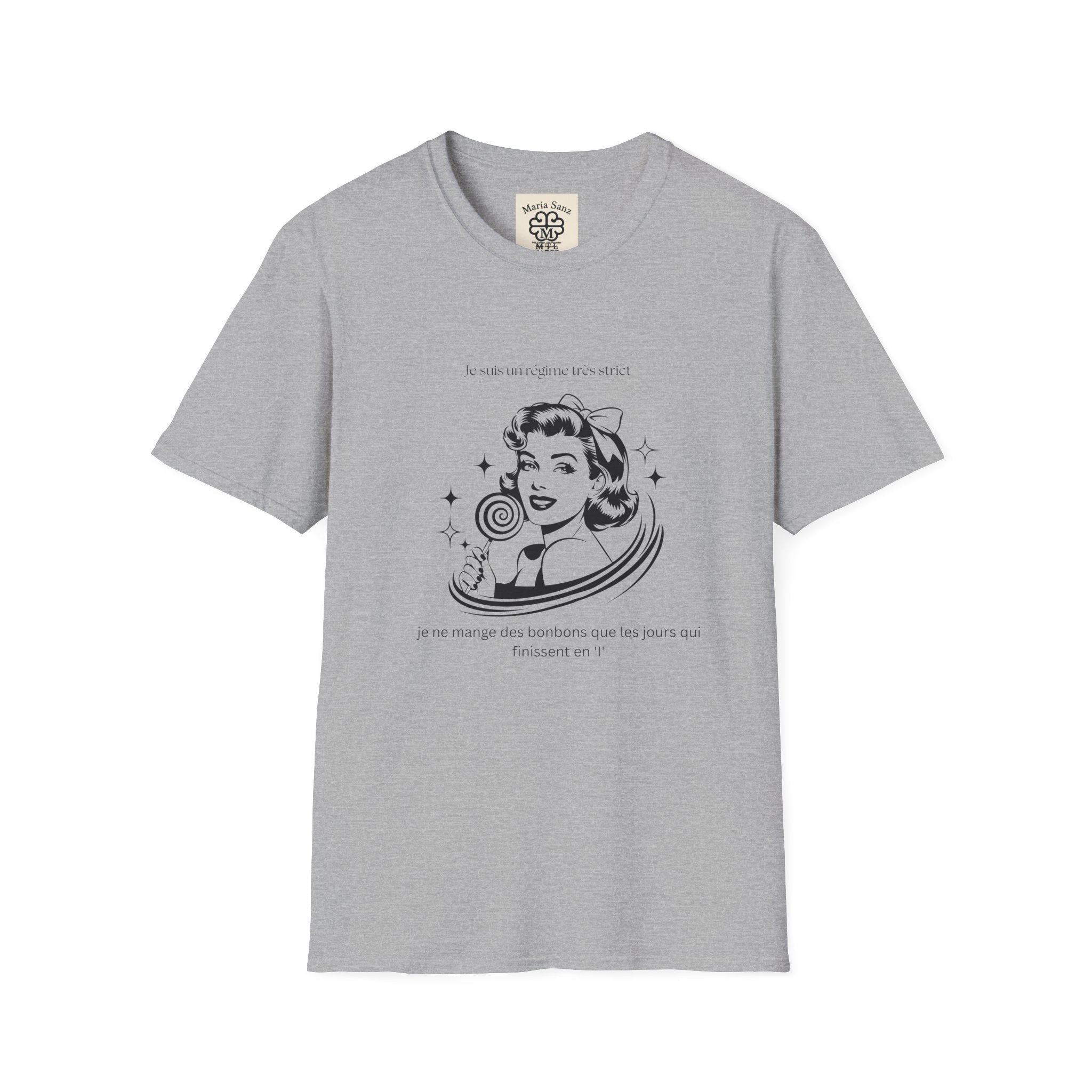 Retro Woman Graphic T-Shirt — "She Wants To Be Famous" Vintage Pop Art Tee