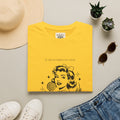 Retro Woman Graphic T-Shirt — "She Wants To Be Famous" Vintage Pop Art Tee