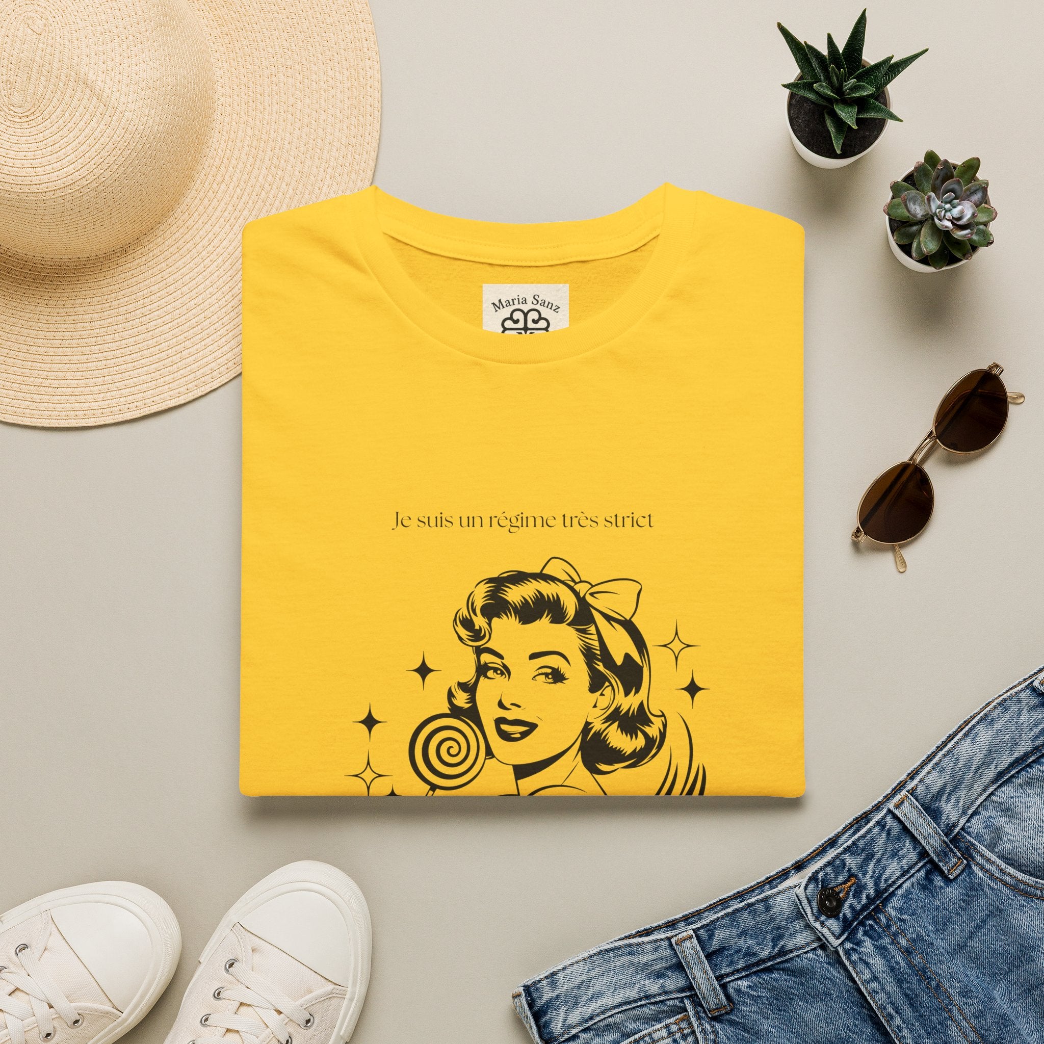 Retro Woman Graphic T-Shirt — "She Wants To Be Famous" Vintage Pop Art Tee