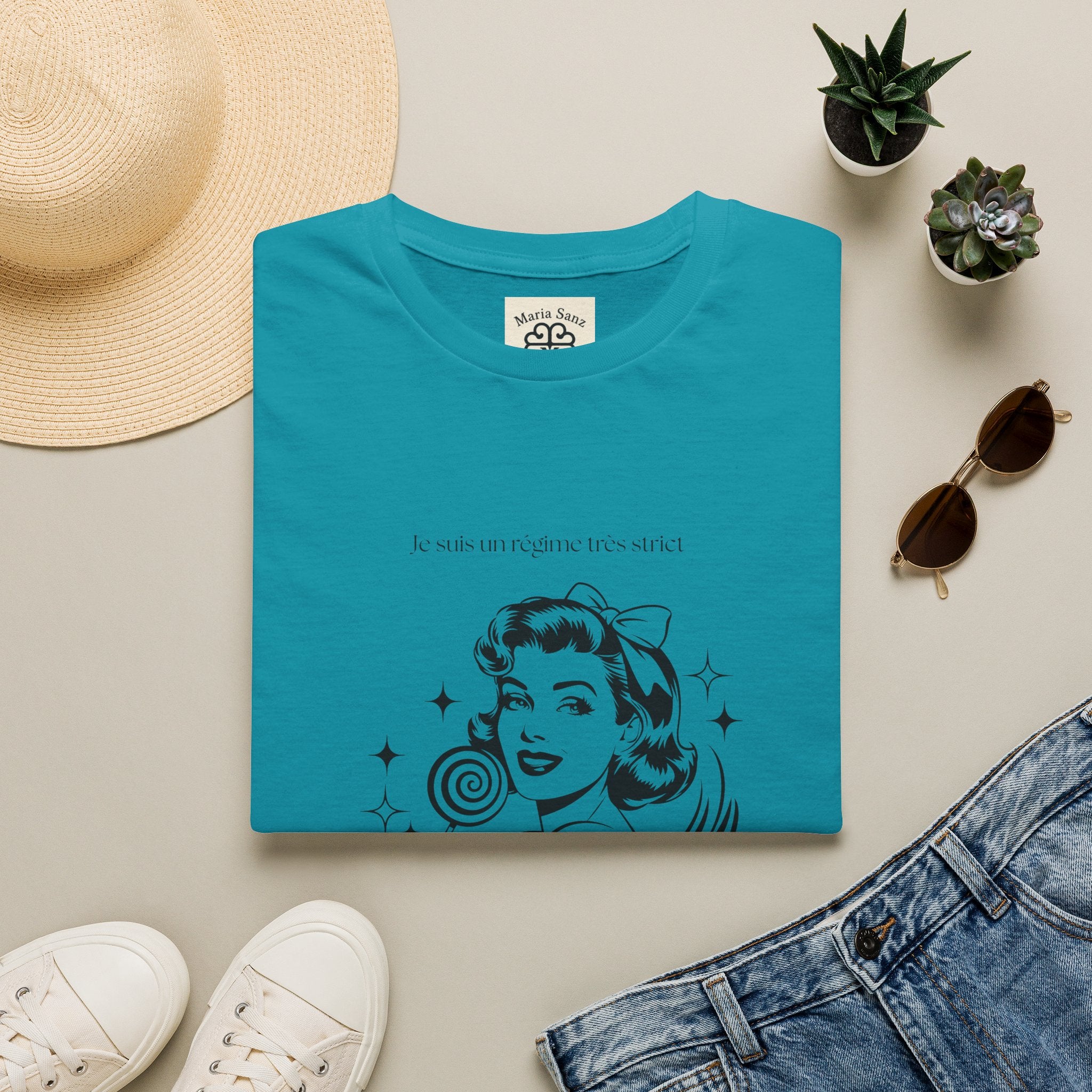 Retro Woman Graphic T-Shirt — "She Wants To Be Famous" Vintage Pop Art Tee