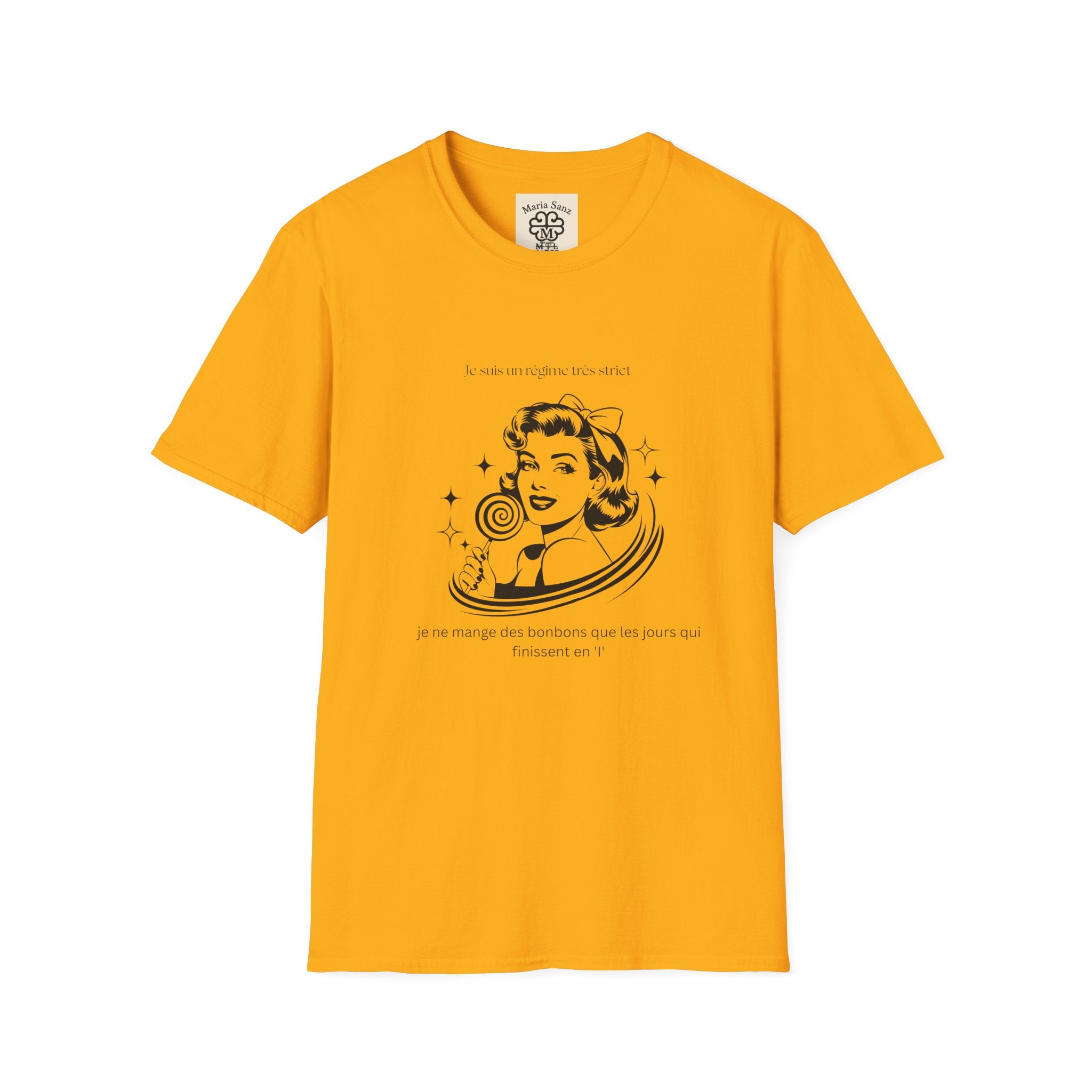 Retro Woman Graphic T-Shirt — "She Wants To Be Famous" Vintage Pop Art Tee