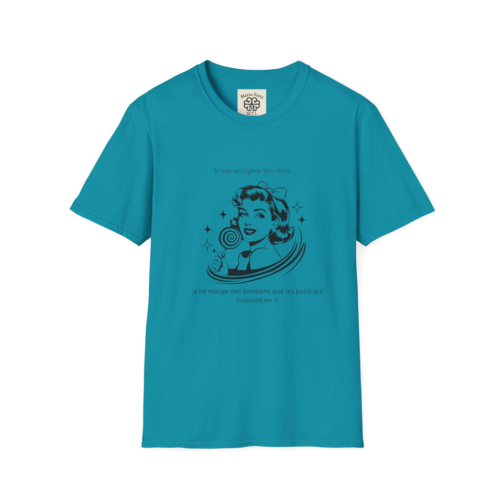 Retro Woman Graphic T-Shirt — "She Wants To Be Famous" Vintage Pop Art Tee